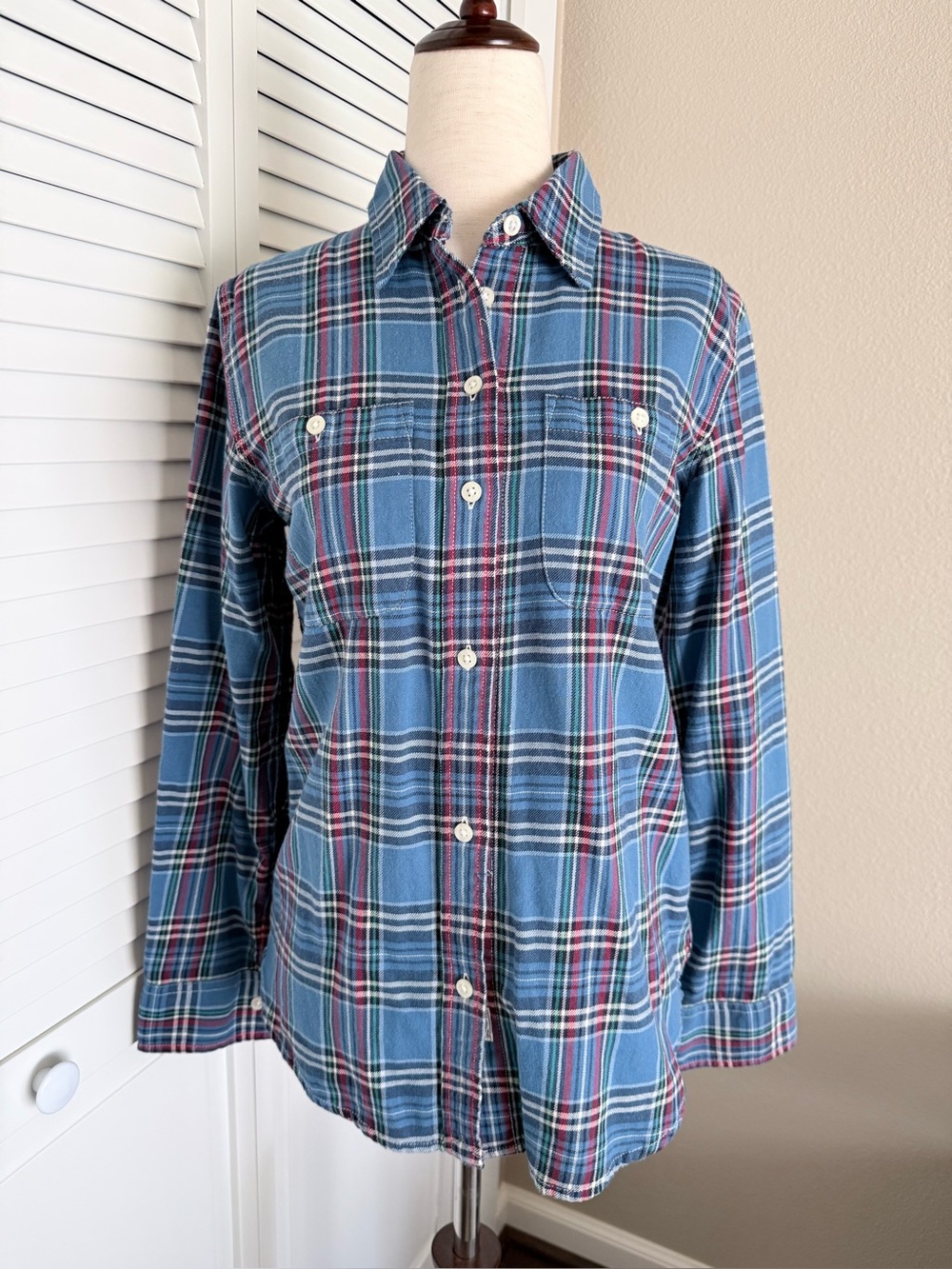 Lauren By Ralph Lauren Women’s Blue Plaid Button-Up Shirt Size XS EUC